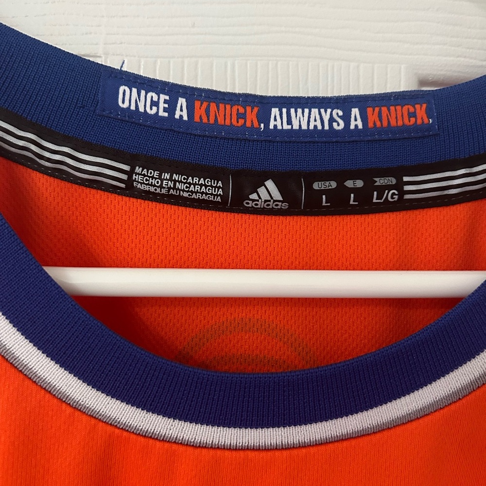 NY Knicks Jersey - Picture 2 of 4